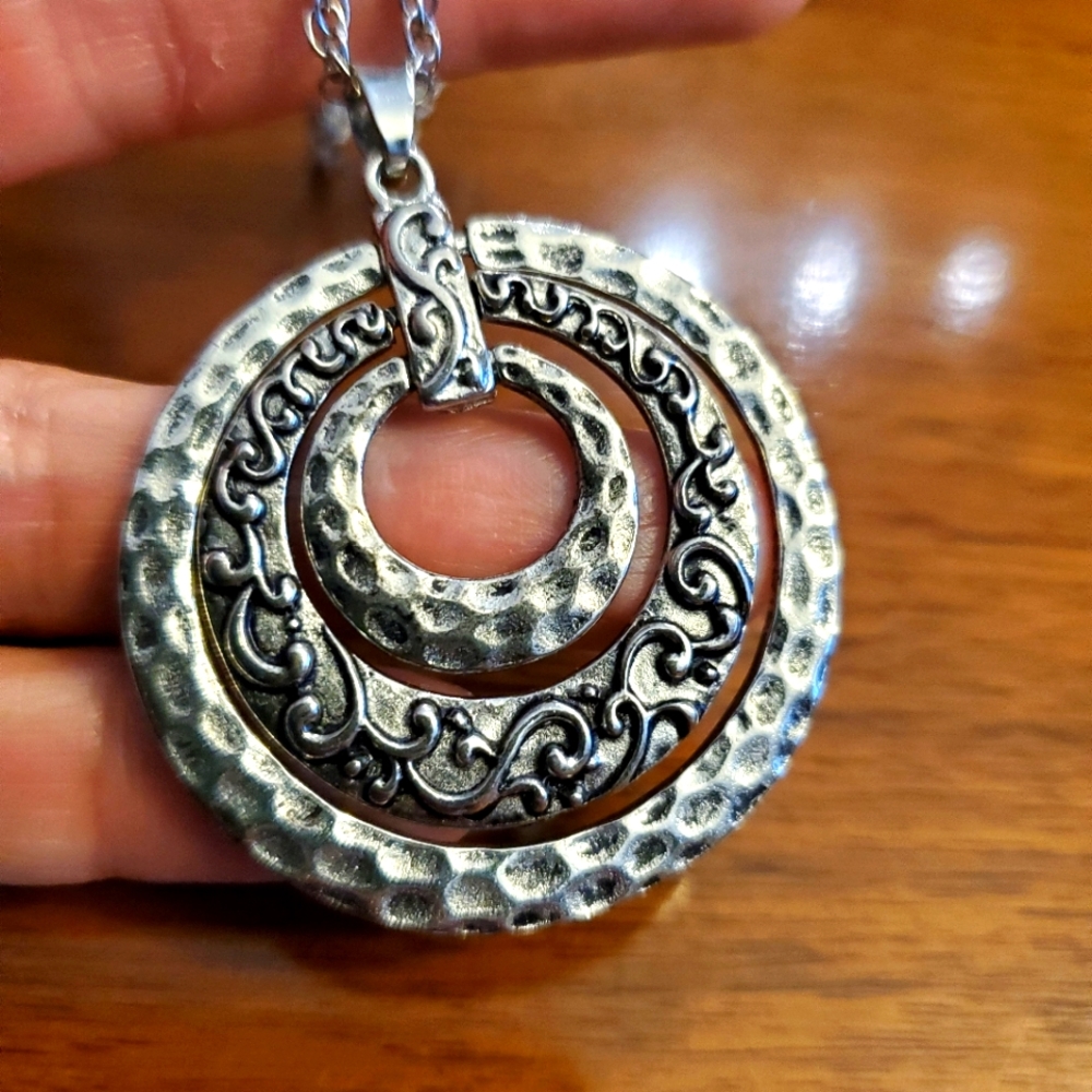 Brutalist Silver-tone Statement Necklace
